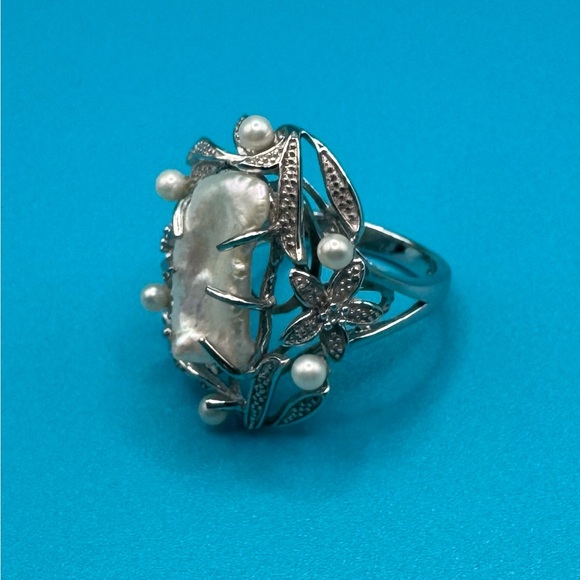 Harold Trujillo Mother of Pearl Statement Cocktail Ring - Picture 6 of 13